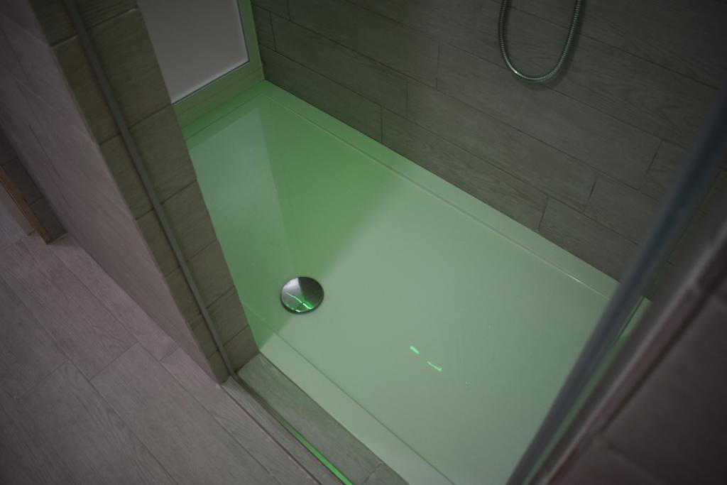 Shower Shows Marsala Rom bilde